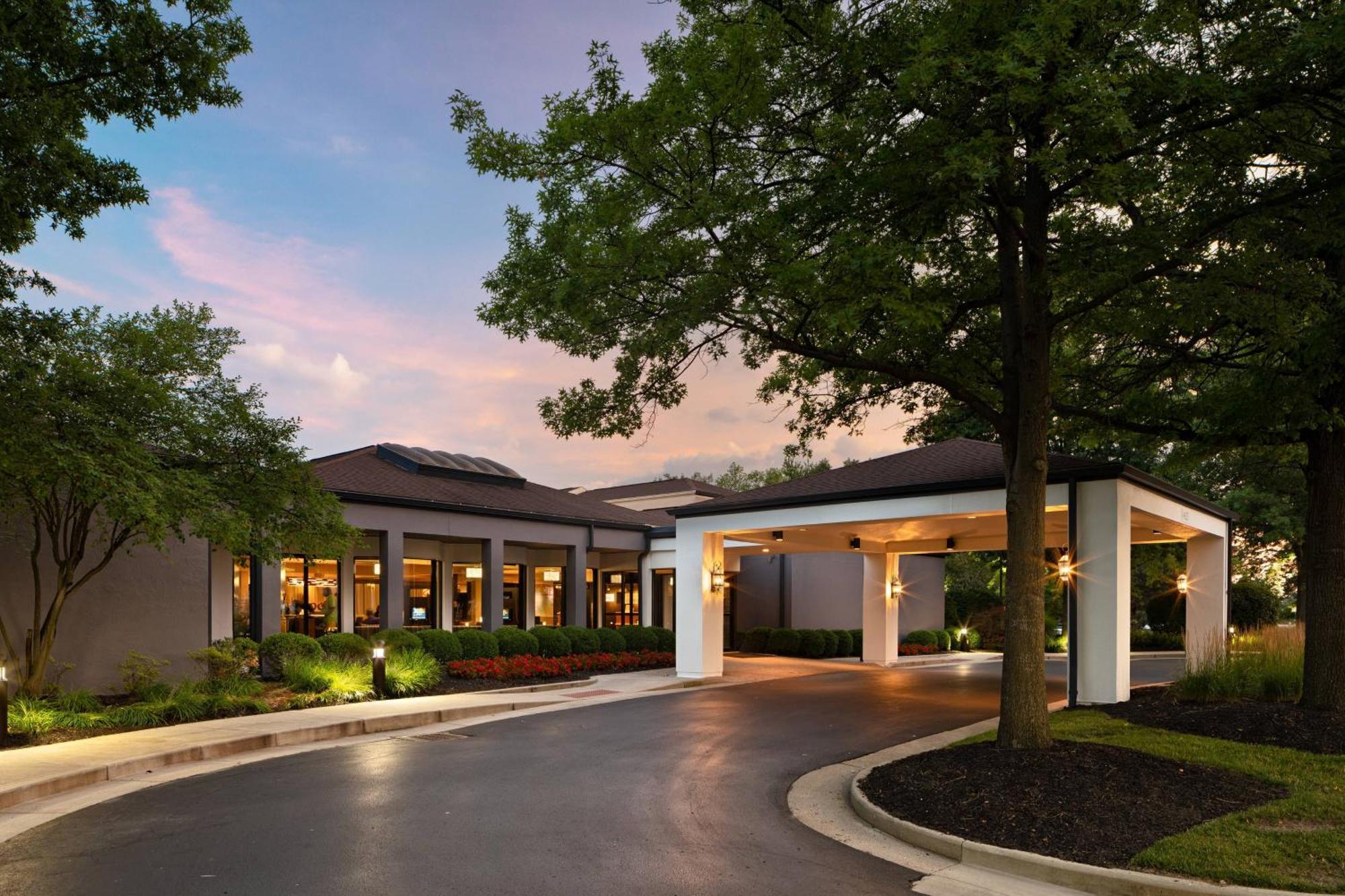 Courtyard Cincinnati Блу-Аш Екстер'єр фото